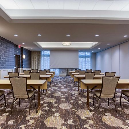 Drury Inn & Suites Cleveland ビーチウッド エクステリア 写真