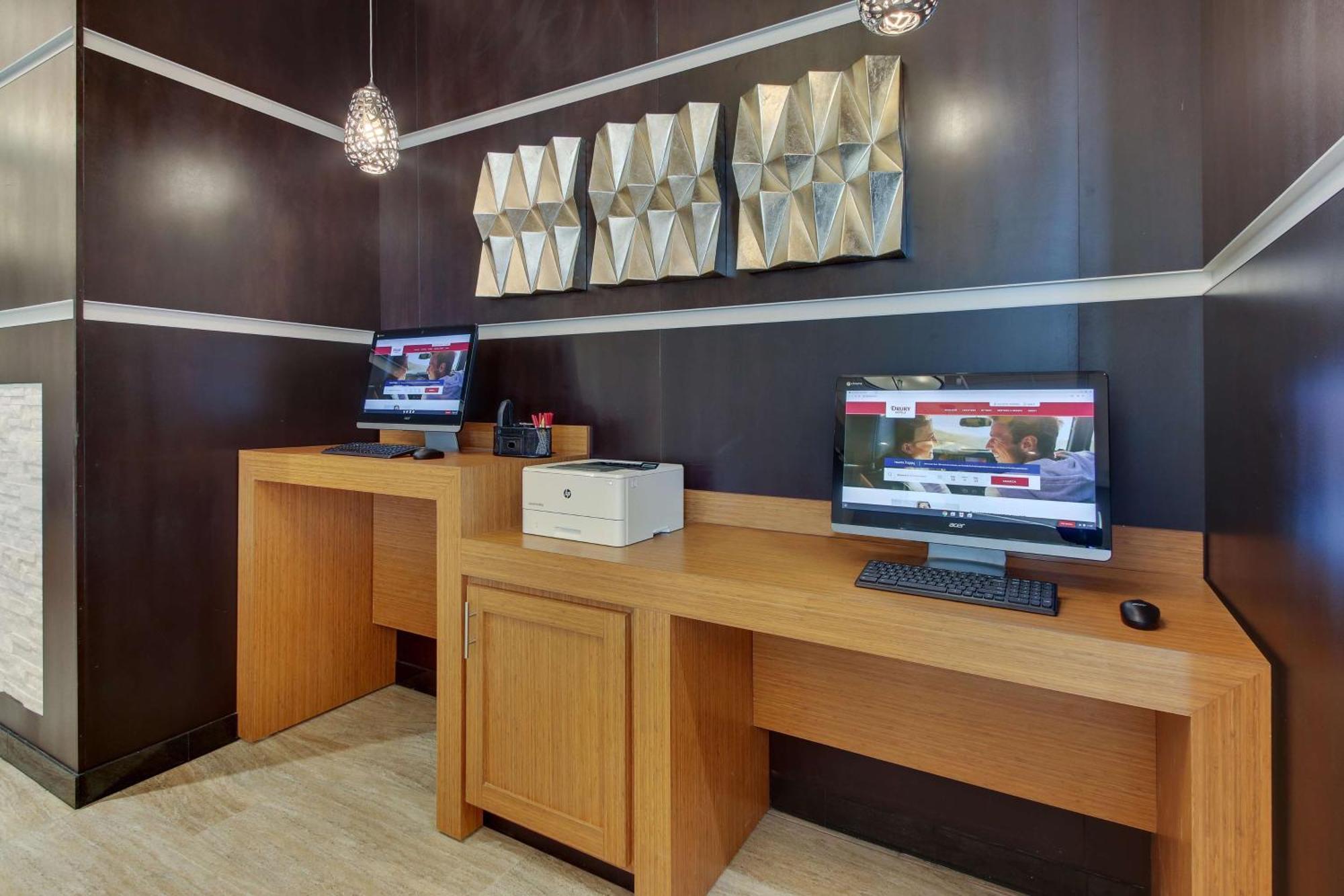 Drury Inn & Suites Cleveland ビーチウッド エクステリア 写真