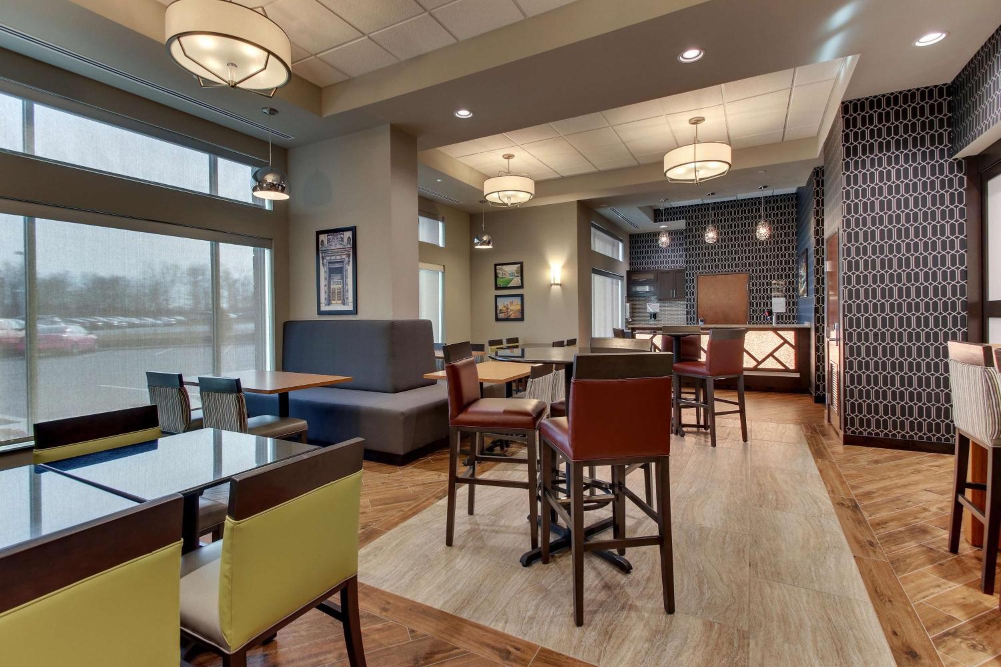 Drury Inn & Suites Cleveland ビーチウッド エクステリア 写真